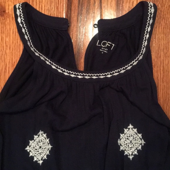 Top - Picture 2 of 2